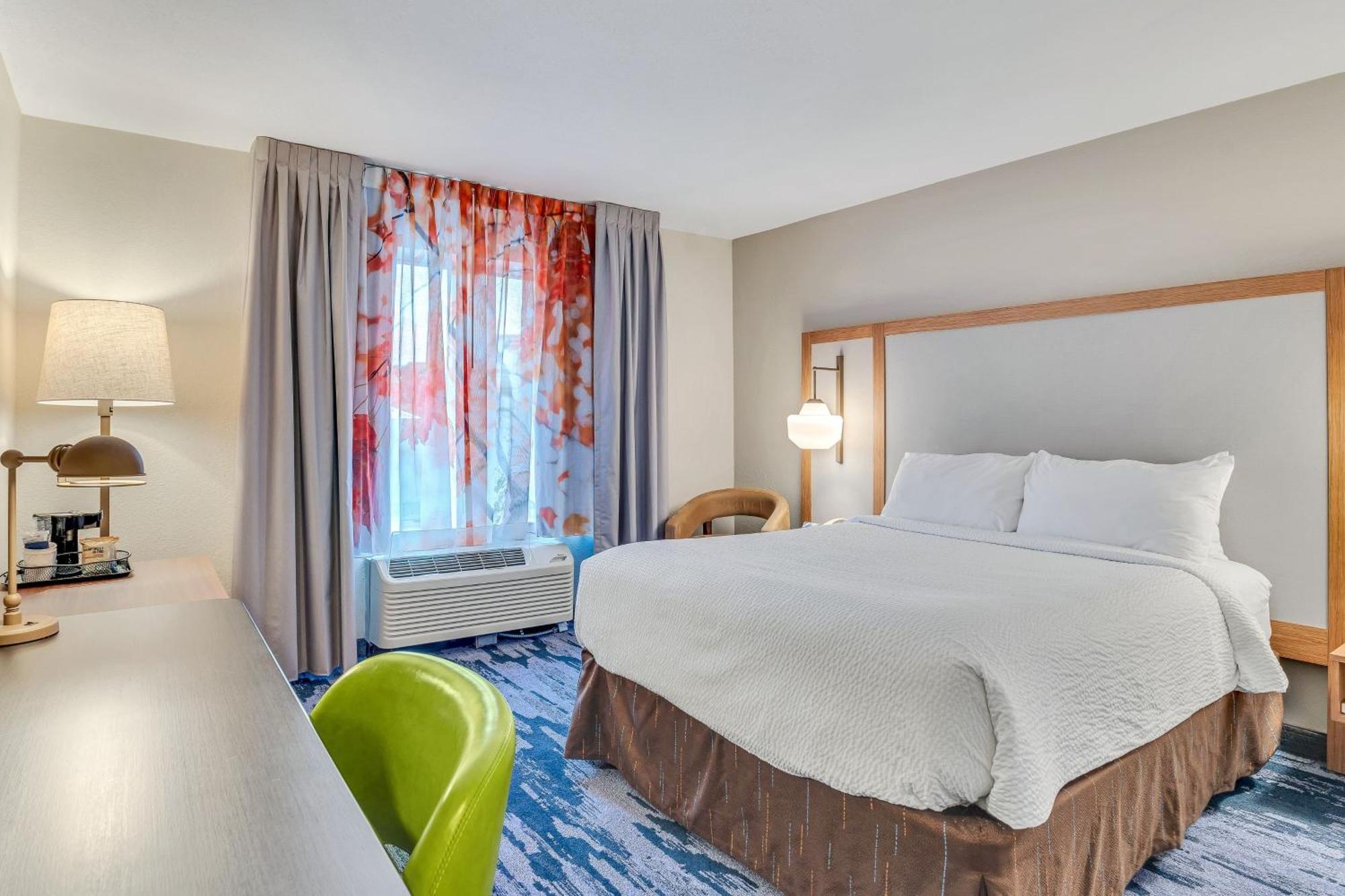 Fairfield Inn & Suites Fredericksburg Bagian luar foto