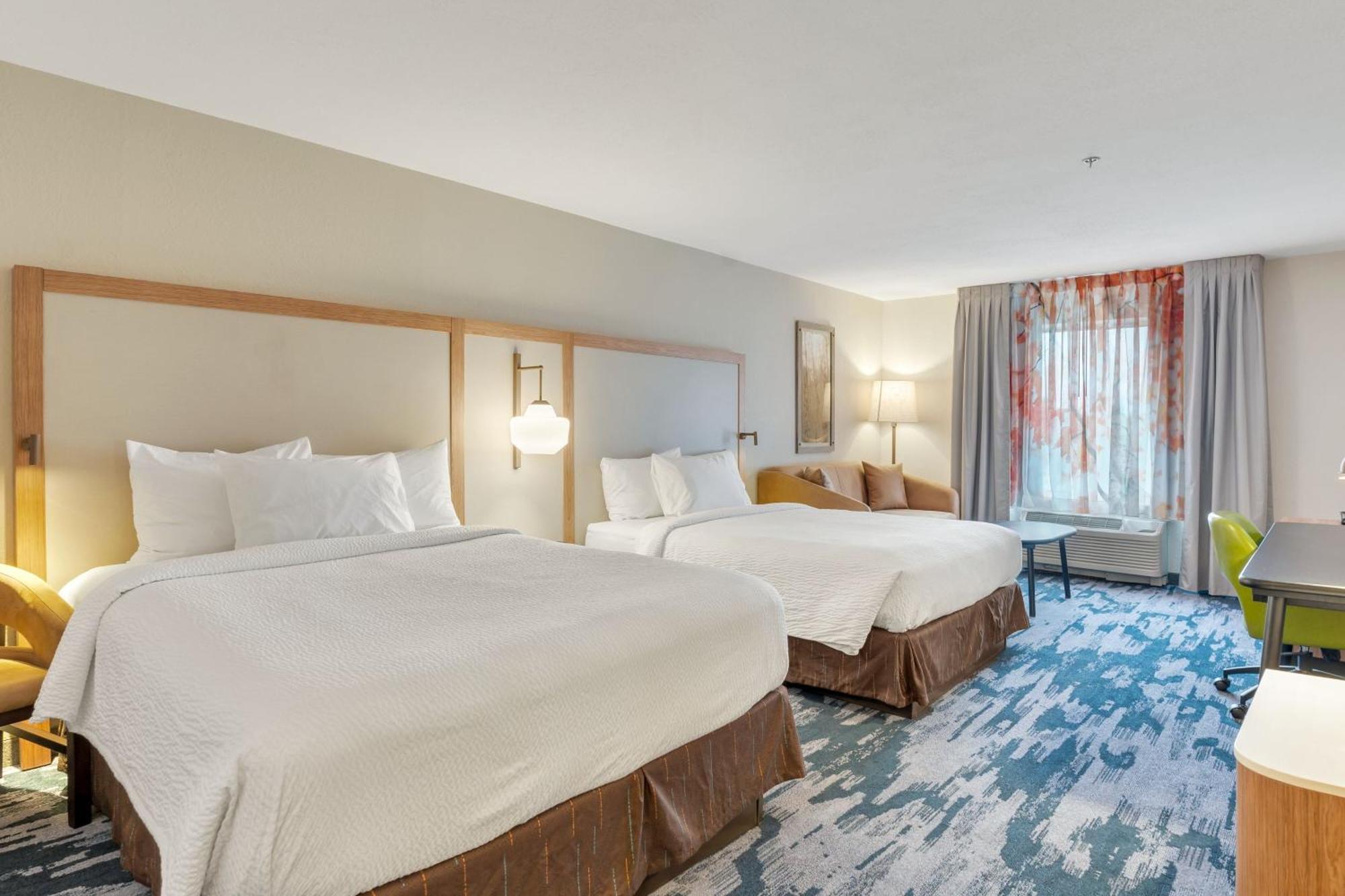 Fairfield Inn & Suites Fredericksburg Bagian luar foto